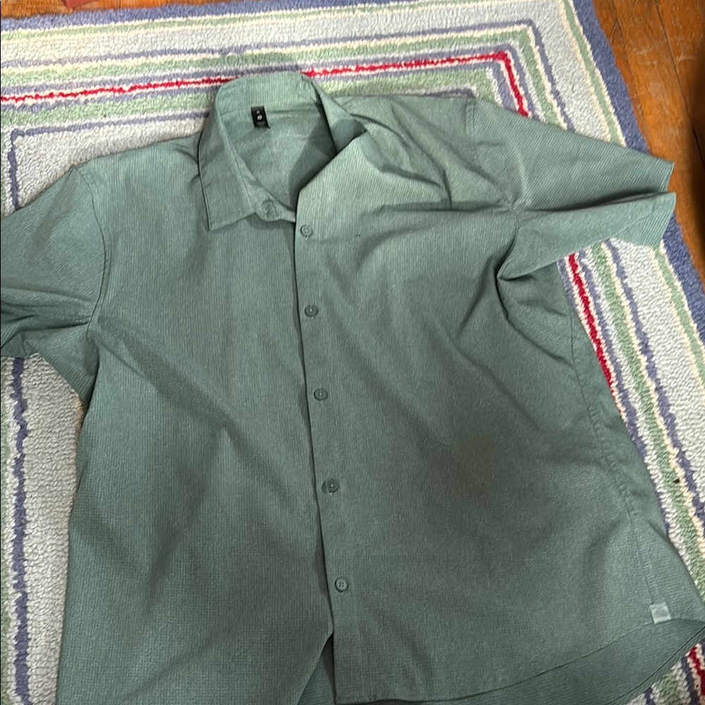 Lululemon Green Button-Up Shirt